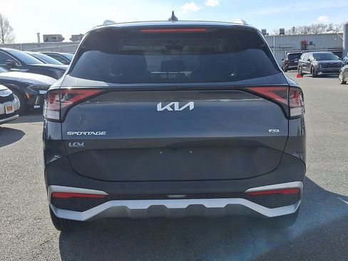 Used 2023 Kia Sportage EX image 5