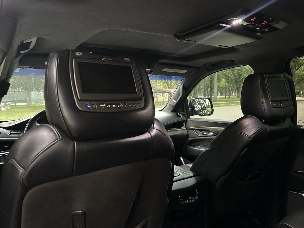 Certified 2019 Cadillac Escalade Platinum AWD/4WD image 36