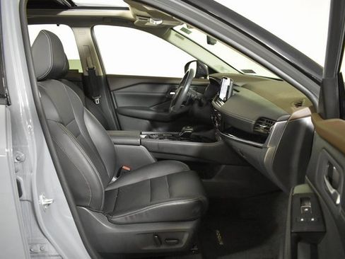 Certified 2023 Nissan Rogue SL w/ SL Premium Package image 37