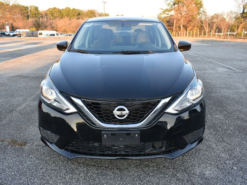 Used 2019 Nissan Sentra SV image 3
