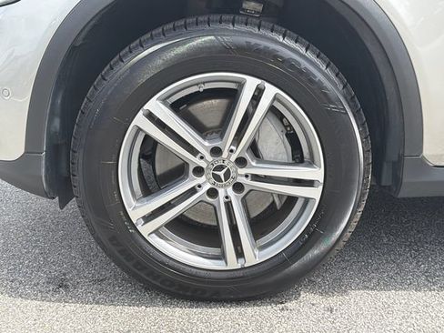 Used 2022 Mercedes-Benz GLC 300 image 13