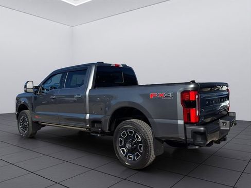 Used 2024 Ford F250 Platinum image 4
