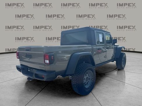 Used 2020 Jeep Gladiator Sport AWD/4WD image 3