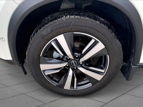 Certified 2022 Nissan Rogue Platinum w/ Head-Up Display Package image 11