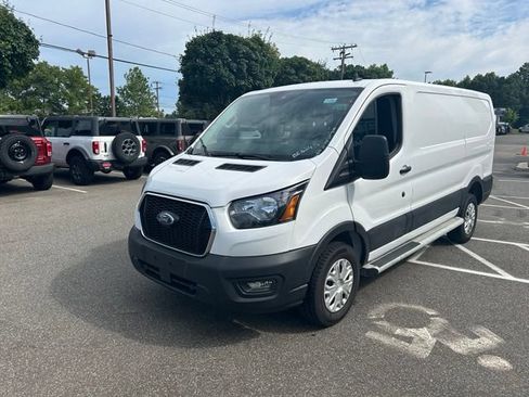 Used 2025 Ford Transit 250 Low Roof w/ Exterior Upgrade Package RWD image 3