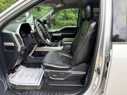 Used 2017 Ford F250 Lariat w/ Lariat Value Package AWD/4WD image 16