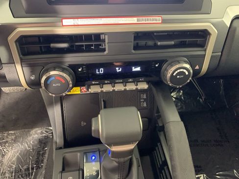 New 2026 Toyota Tacoma SR5 AWD/4WD image 23