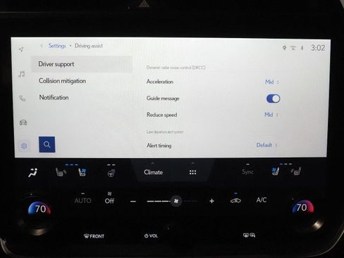 Used 2024 Lexus RZ 300e Premium w/ Technology Package image 33