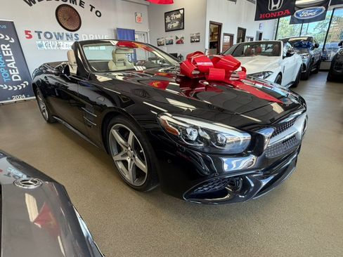 Used 2017 Mercedes-Benz SL 550 image 6