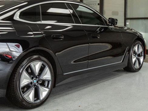 Used 2025 BMW i4 eDrive40 w/ Driving Assistance Package image 33