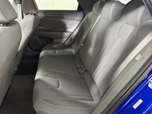 Certified 2024 Hyundai Elantra SEL FWD image 15