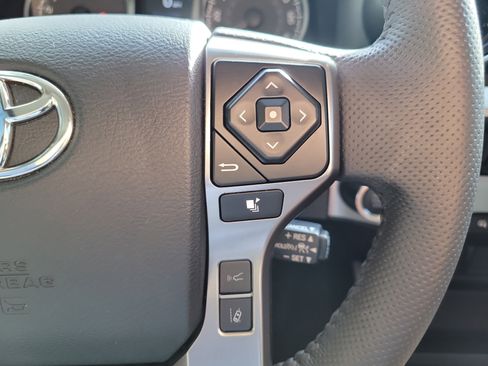 Used 2023 Toyota Tacoma SR5 w/ Technology Package image 30