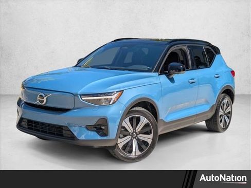 Used 2023 Volvo XC40 Recharge Plus w/ Protection Package Premier image 1