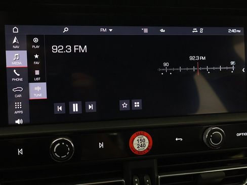 Used 2022 Porsche Macan image 53