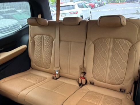 Used 2025 Jeep Grand Wagoneer Series III w/ Rear Seat Video Group 1 AWD/4WD image 25