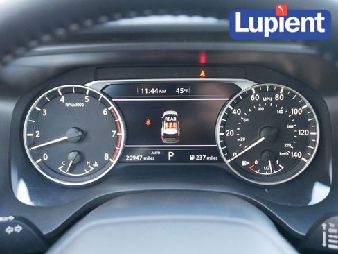 Used 2025 Nissan Rogue SV image 24