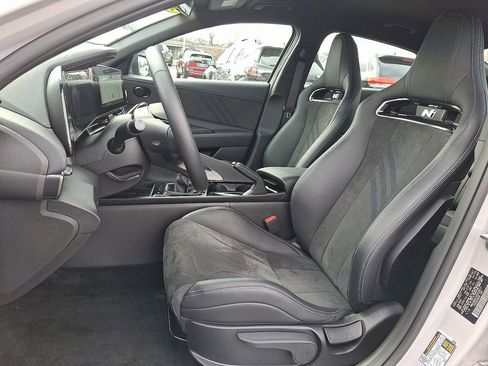 Used 2025 Hyundai Elantra N FWD image 15