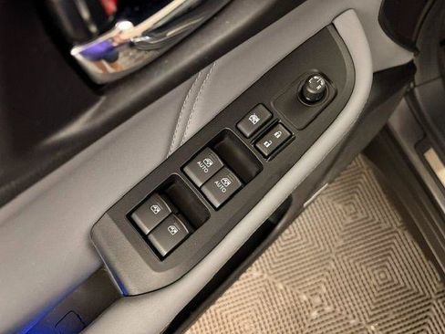 Used 2019 Subaru Outback 2.5i Limited AWD/4WD image 7
