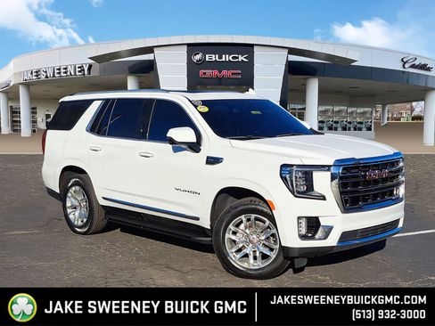 Used 2023 GMC Yukon SLT w/ SLT Premium Package image 1