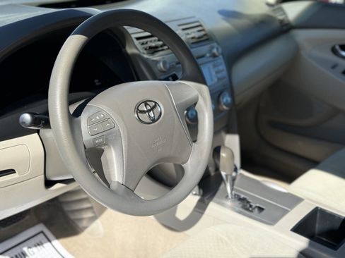 Used 2009 Toyota Camry LE image 9