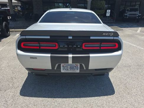 Used 2020 Dodge Challenger SRT Hellcat Redeye RWD image 5