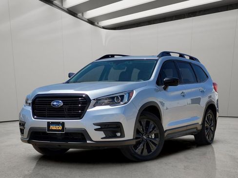 Used 2022 Subaru Ascent Onyx Edition image 1