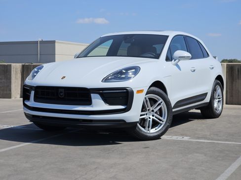 Used 2026 Porsche Macan AWD/4WD image 1