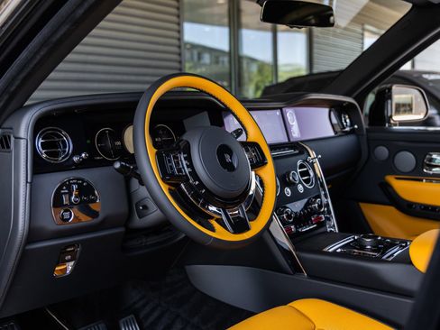 New 2026 Rolls-Royce Cullinan AWD/4WD image 36