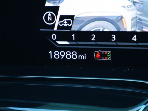 Used 2023 Cadillac Escalade V w/ LPO, ONYX Package image 41