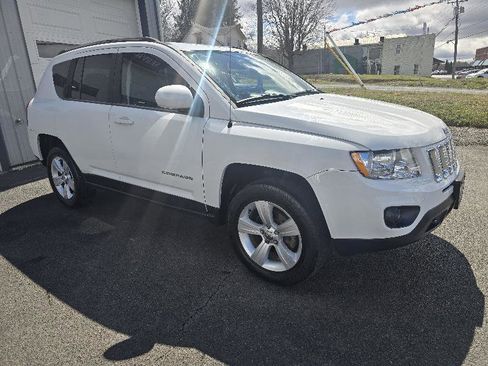 Used 2014 Jeep Compass Latitude image 5