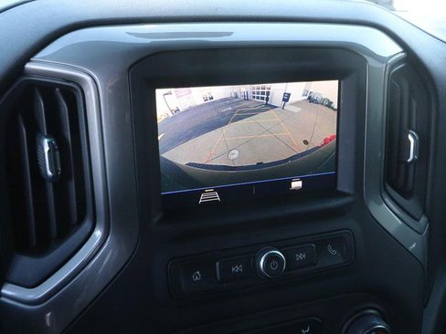 Used 2021 Chevrolet Silverado 2500 Custom w/ Custom Value Package image 14