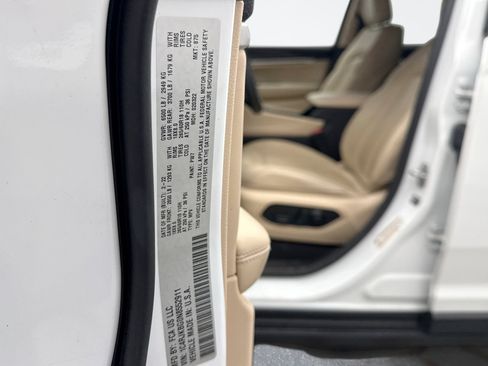 Used 2022 Jeep Grand Cherokee L Limited image 11