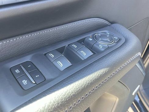 Used 2023 GMC Yukon Denali w/ Max Trailering Package AWD/4WD image 15