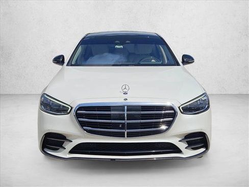 Used 2023 Mercedes-Benz S 500 4MATIC image 2