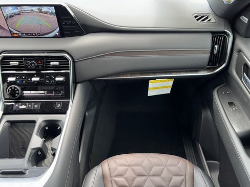 New 2026 Nissan Armada Platinum image 16