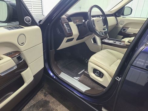 Used 2016 Land Rover Range Rover HSE image 21