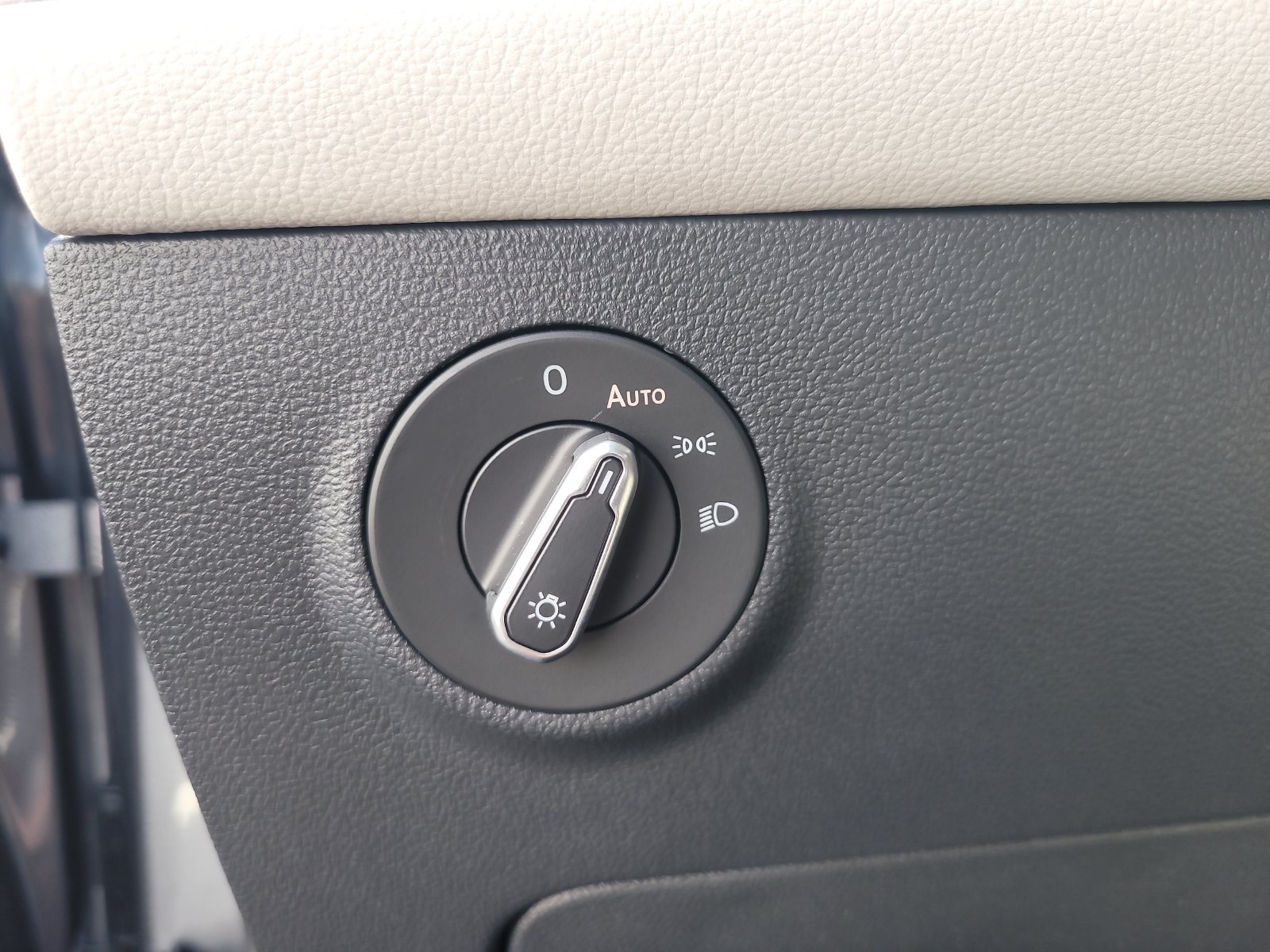 Certified 2026 Volkswagen Taos S FWD image 32
