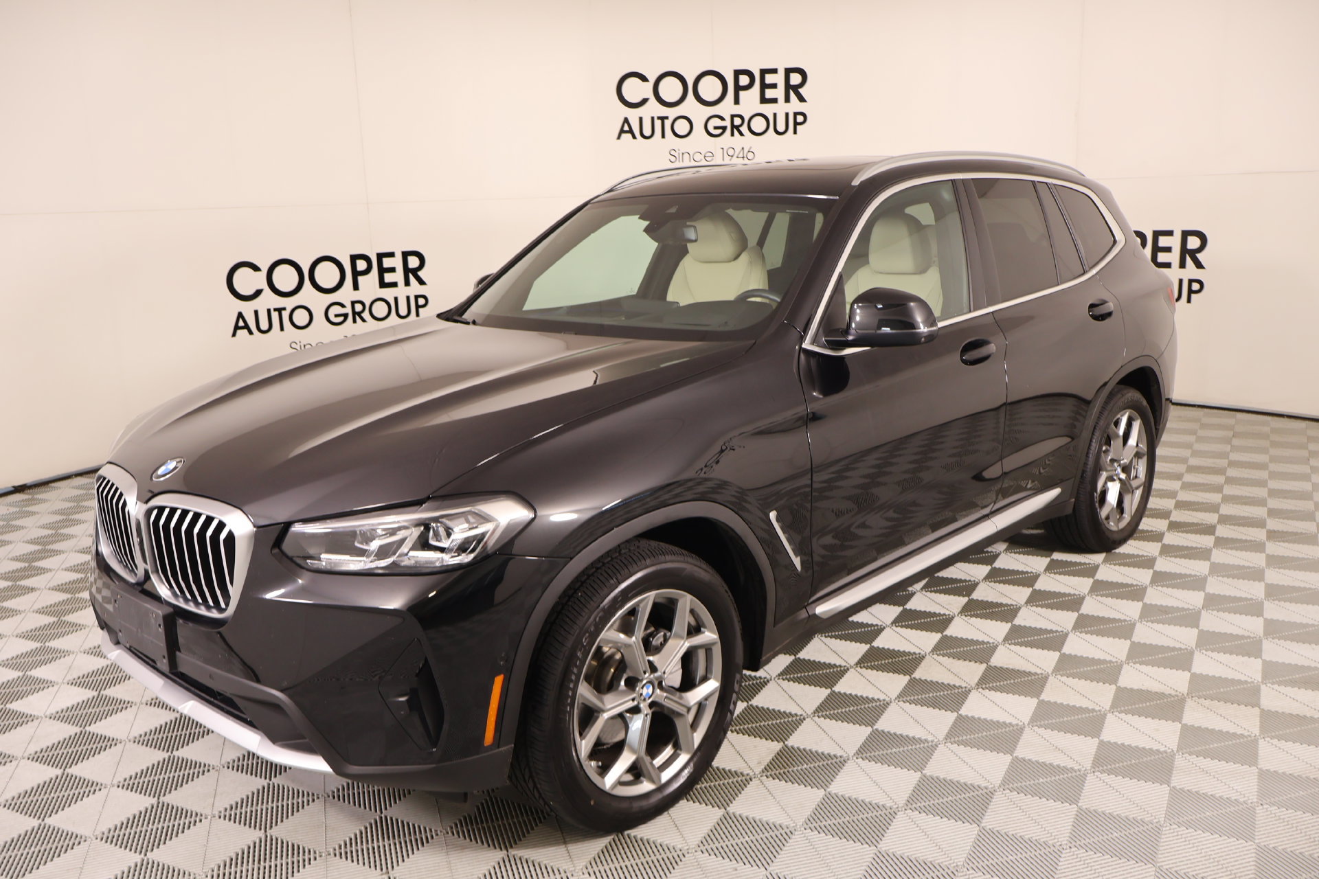 Used 2023 BMW X3 xDrive30i w/ Premium Package AWD/4WD image 11