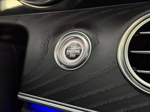 Used 2019 Mercedes-Benz E 300 image 23