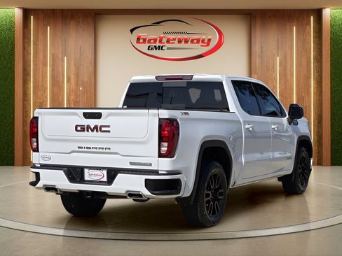 Used 2022 GMC Sierra 1500 Elevation w/ Elevation Premium Package AWD/4WD image 5