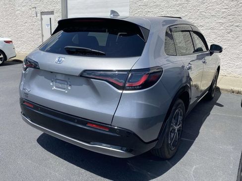 Used 2024 Honda HR-V EX-L image 9