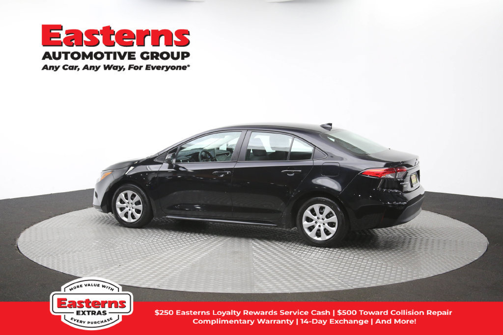 Used 2025 Toyota Corolla LE FWD image 61