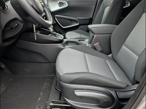 New 2025 Kia Soul LX image 7