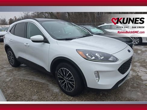 Used 2022 Ford Escape SEL image 3