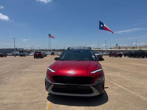Used 2023 Hyundai Kona SEL FWD image 5