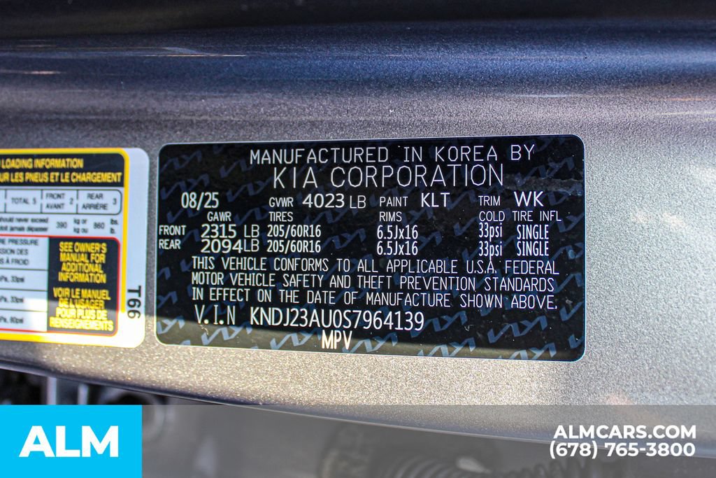 Used 2025 Kia Soul LX w/ LX Technology Package FWD image 38