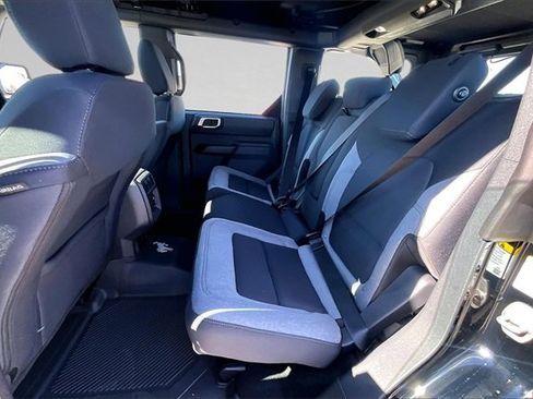 New 2025 Ford Bronco Base image 9