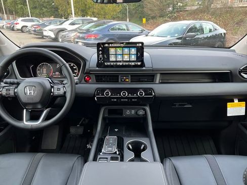 New 2025 Honda Pilot EX-L image 12