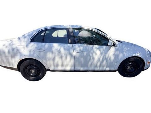 Used 2009 Volkswagen Jetta SE FWD image 7
