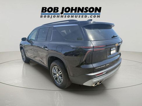 Used 2025 Chevrolet Traverse LT AWD/4WD image 5